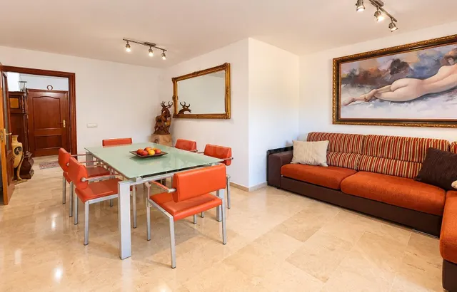 AMPLIO PISO EN FUENGIROLA – EXCELENTE UBICACIÓN A UN PASO DE - foto 4