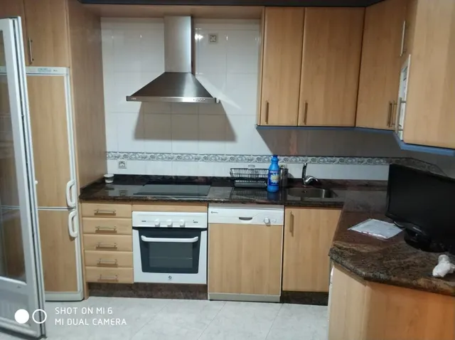 SE VENDE AMPLIO PISO EN EL CENTRO DE VALENCIA DE DON JUAN, A
