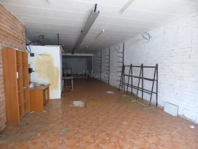 Amplio Local Comercial en el Corazón de Malgrat de Mar por s - foto 3