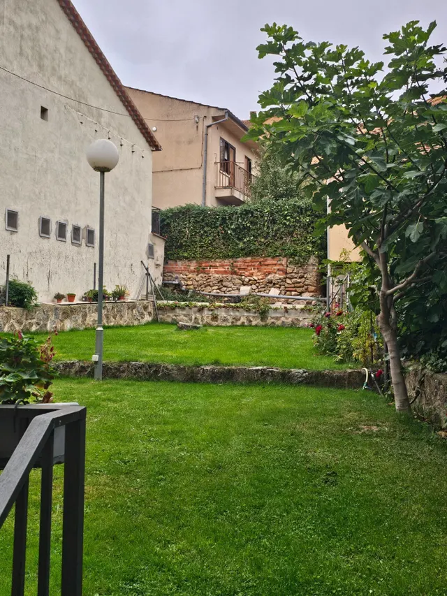 Vivienda de dos dormitorios en alquiler en Torrecaballeros. — 28