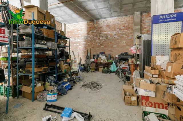 Gran local comercial de 222 m2 en ATARFE. - foto 3