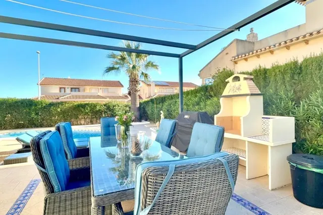 Villa en Los Dolses, Villamartin - Piscina Privada - foto 2
