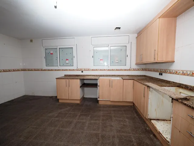 SE VENDA CASA UNIFAMILIAR EN CUBELLES, ZONA MAS TRADER — 5