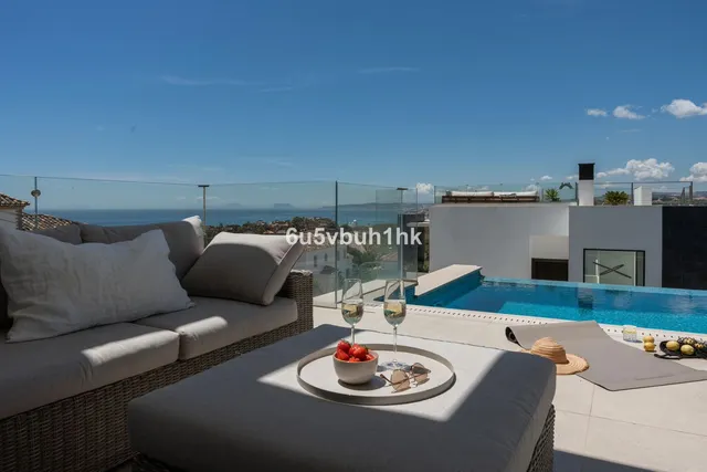 Chalet 5 habitaciones 508m² en venta - Costa Del Sol — 28