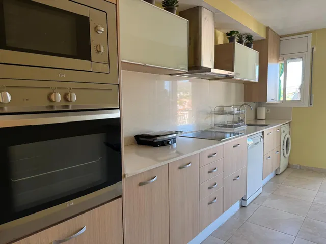 Exclusivo piso con dos terrazas, 3 habitaciones, piscina y maravillosas vistas en playa de aro — 10