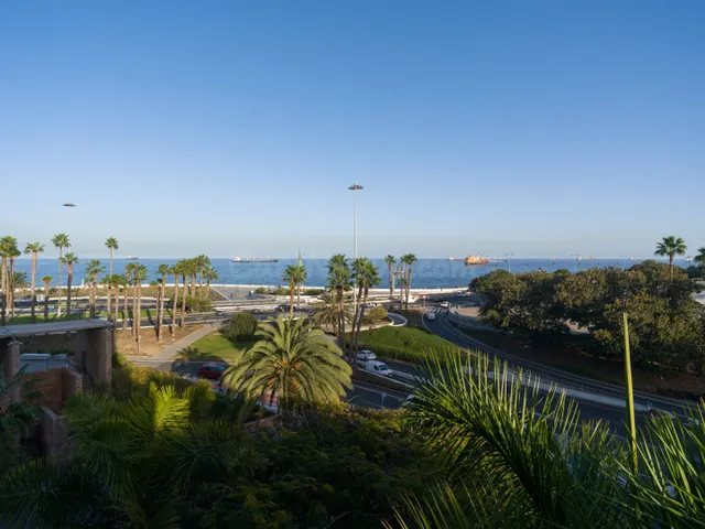 Exclusiva vivienda con vistas al mar junto a Triana y Parque - foto 2