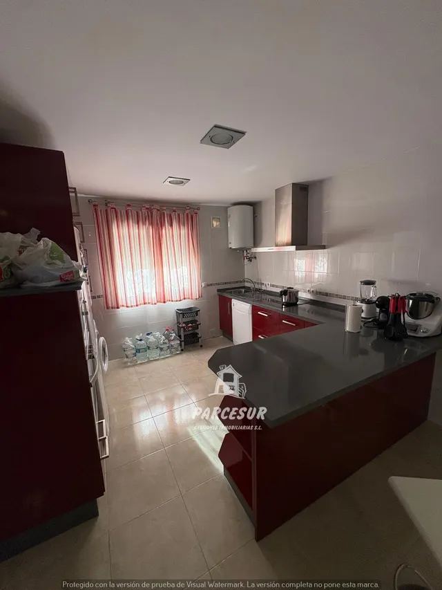 Finca de 1.250 m2 con 2 casas independientes y piscina — 23