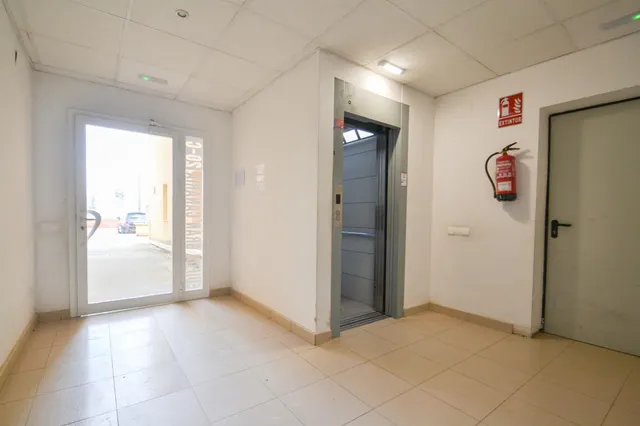 Piso cerca del río Ebro con parking y trastero — 25