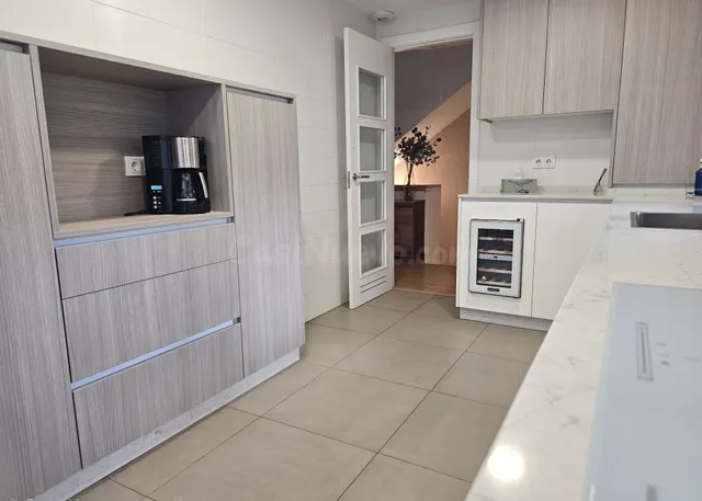 Vivienda unifamiliar pareada en urbanización de 18 vecinos, de 2019, con 230 m2 construidos, 200 m2 de jardín y piscina comunitaria, ubicada en la mejor zona de Córdoba — 5