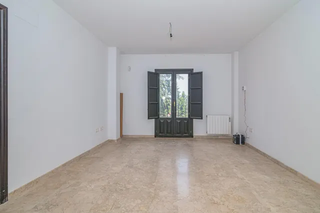 PISO CENTRICO EN LA ZUBIA — 8