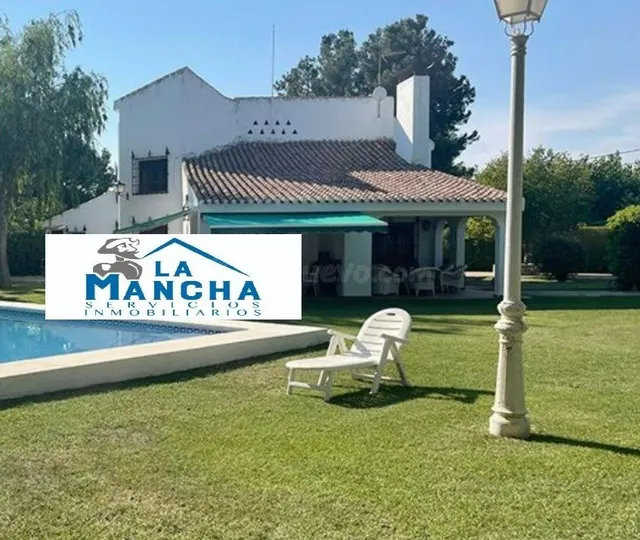 INMOBILIARIA LA MANCHA VENDE CHALET EN AGUA SOL - foto 2
