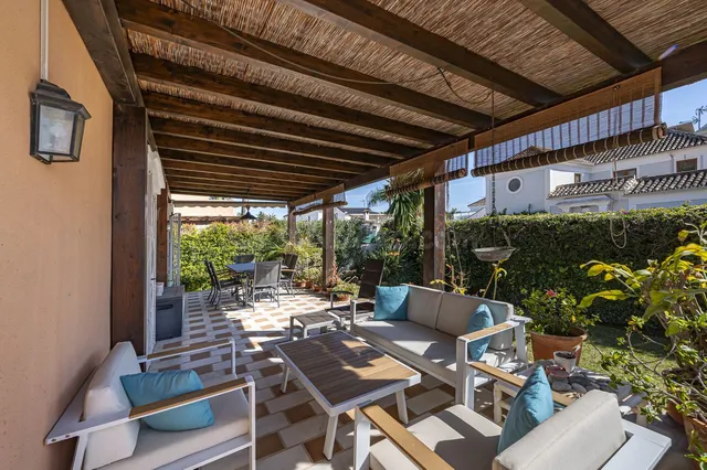 Chalet 4 habitaciones 310m² en venta - Marbella - foto 2