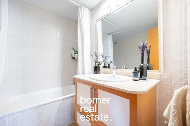 Ático dúplex con gran terraza, piscina y parking en Coll Favà. — 23
