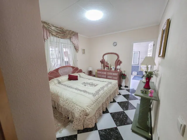 Villa 3 habitaciones 230m² en venta - Centro — 13