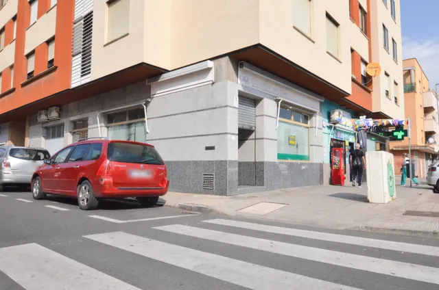 Urbis te ofrece un local en venta en Santa Marta de Tormes, Salamanca. — 36
