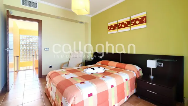 Impresionante chalet en Colinas de Venta Cabrera — 38