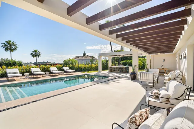 Chalet 4 habitaciones 241m² en venta - Marbella — 7
