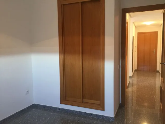 PISO EN URBANIZACION, CON PISCINA , PADEL, — 23