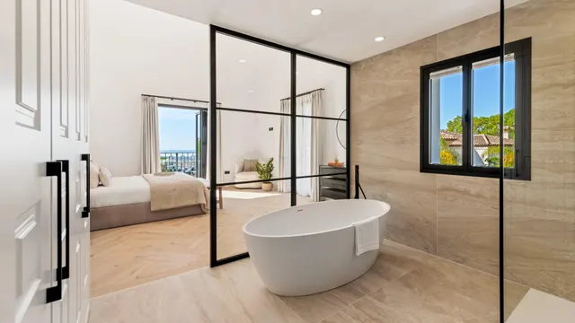 Villa de lujo de 5 dormitorios y 7 baños con impresionantes vistas al Mar. La Quinta, Benahavís — 24