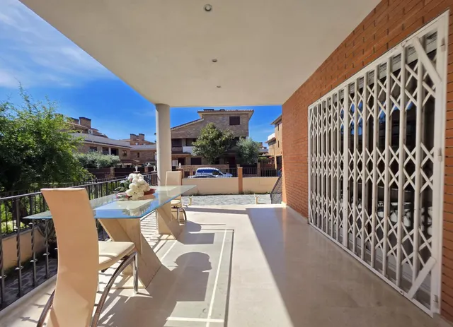 CASA ADOSADA DE 6 habitaciones EN VILAFORTUNY — 8