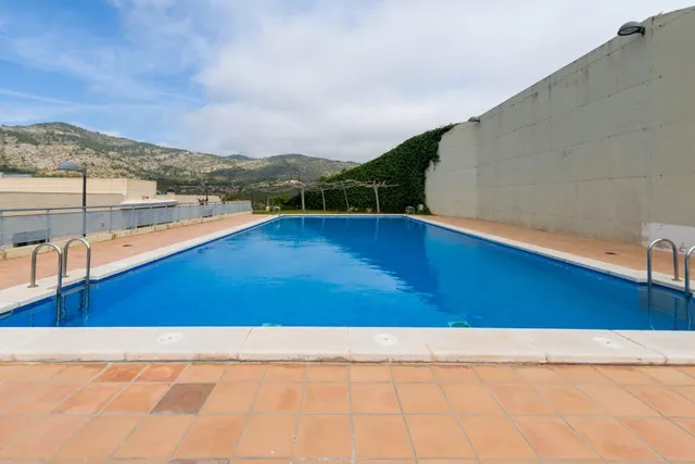 ALQUILER ANUAL : Magnífico apartamento en alquiler anual en Torre Bellver — 39