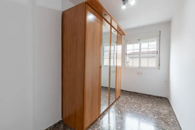 ¡FANTÁSTICA UNIFAMILIAR ADOSADA CON GARAJE EN MARACENA! — 13