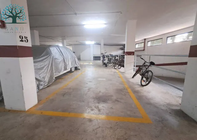 Garaje en venta en la cumbre — 2