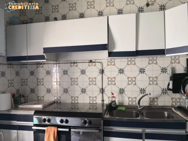 CASA CON TERRAZA Y PISO — 25