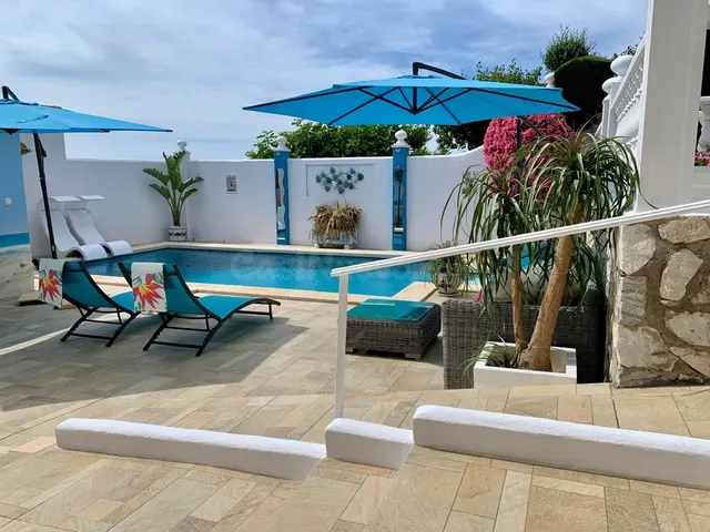 Magnifico chalet con gran potencial en Benalmadena