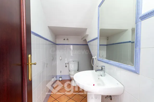 SE VENDE CASA CON COCHERA - foto 4