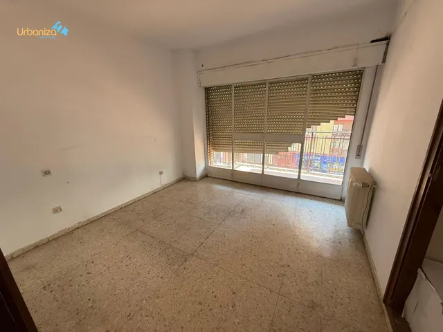 ¡¡OCASIÓN PISO PARA REFORMAR EN ZONA CENTRO!! — 12