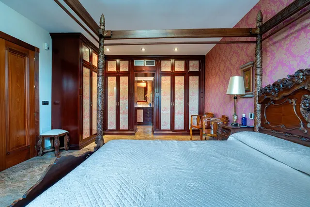 Exclusivo Chalet Independiente en Almerimar: Elegancia, Amplitud, Privacidad, Gran Parcela, Excelentes Calidades y Acabados de Lujo — 19