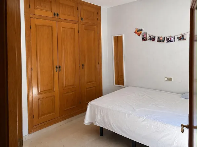 Espectacular piso de 144 m2 en jardines de medina, Almería — 8