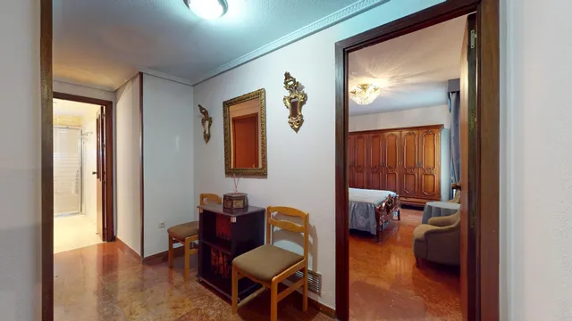 Amplio piso de 141 m2 con cochera y trastero en calle Gonzalo Ximénez de Quesada — 35
