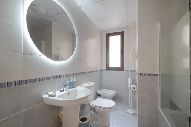 Espectacular piso de 3 dormitorios y 2 baños más cochera y trastero en el centro de Churriana de la Vega!!!!!!!!!!!!!!!!!!!!!!! — 18