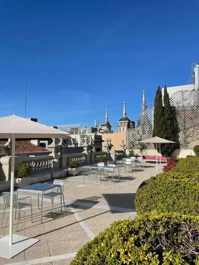 Oficina en alquiler en Calle san jeronimos - foto 4