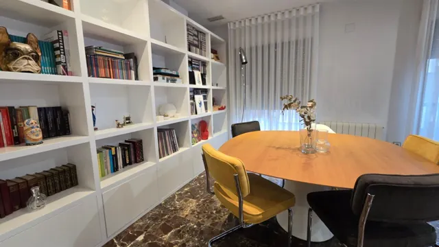 PISO DE LUJO EN ESQUINA TODO EXTERIOR CON GRAN SALON — 11