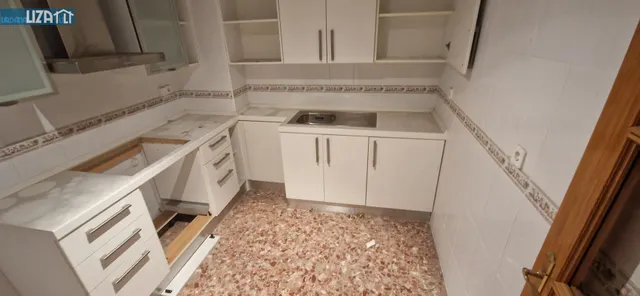 Edificio en Venta en el Corazón de Alicante: Oportunidad Única — 4