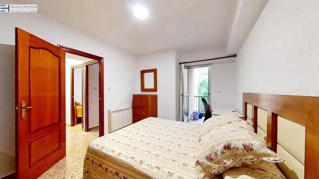 Piso totalmente exterior de 4 habitaciones con ascensor en  Ayora – Blasco Ibáñez — 8