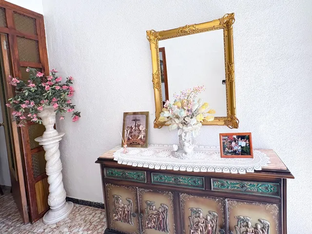 Casa con gran potencial y parcela de 225 m2 en el centro de Los Montesinos — 5
