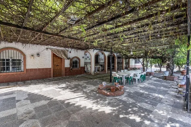 Espectacular Chalet en Ogijares - Ideal para Familias — 11