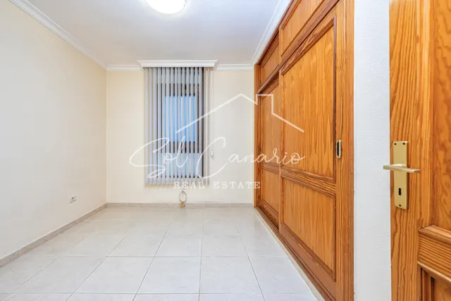 Exclusivo Piso en Primera Línea de Playa de Las Canteras con Vistas al Mar — 13