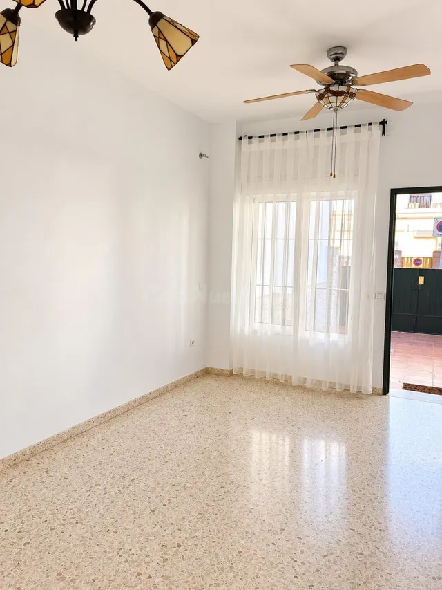 Una casa con espacio para disfrutar dentro y fuera — 4