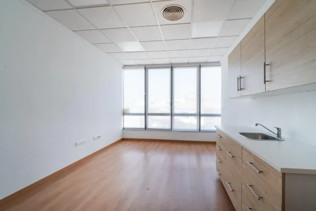 Alquiler de local comercial de 50 m2 en el Edificio Orihuela – Playa Flamenca, Orihuela Costa — 23