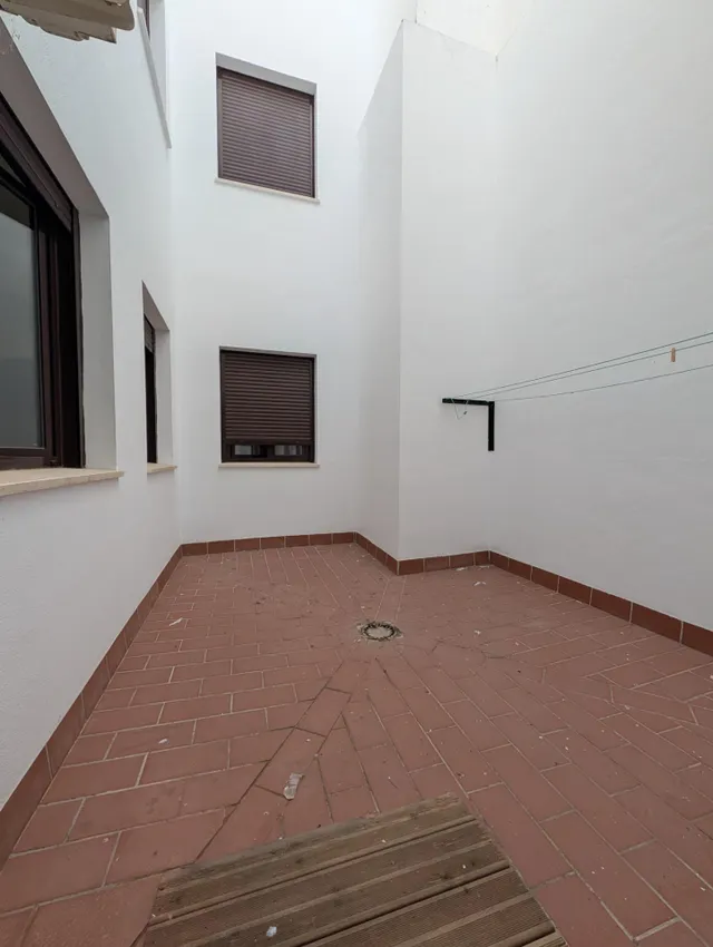 ¡Oportunidad Única en el Corazón de Ayamonte — 6