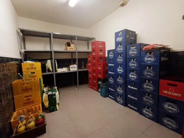 Oportunidad Única: Local Comercial — 15