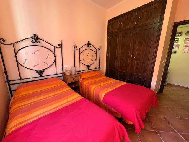 Parcela con casa en urbanización Cañada de la Espada — 17