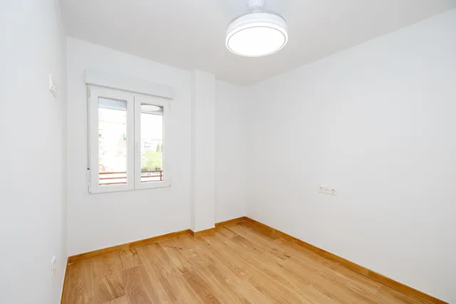 SE VENDE PISO EN GRANADA — 8