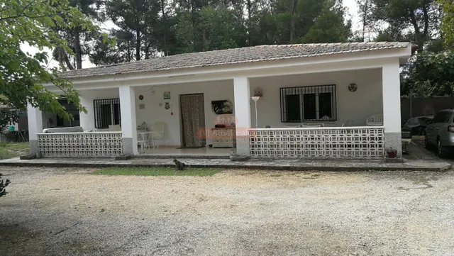 SE VENDE CASA CON TERRENO DE MÁS DE 3000 MTS EN LA URB. OJOS DE SAN JORGE JUNTO A LOS PRADOS — 2
