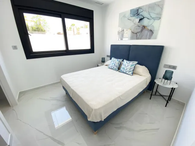 CHALET DE DISEÑO INDEPENDIENTE CON PISCINA — 13